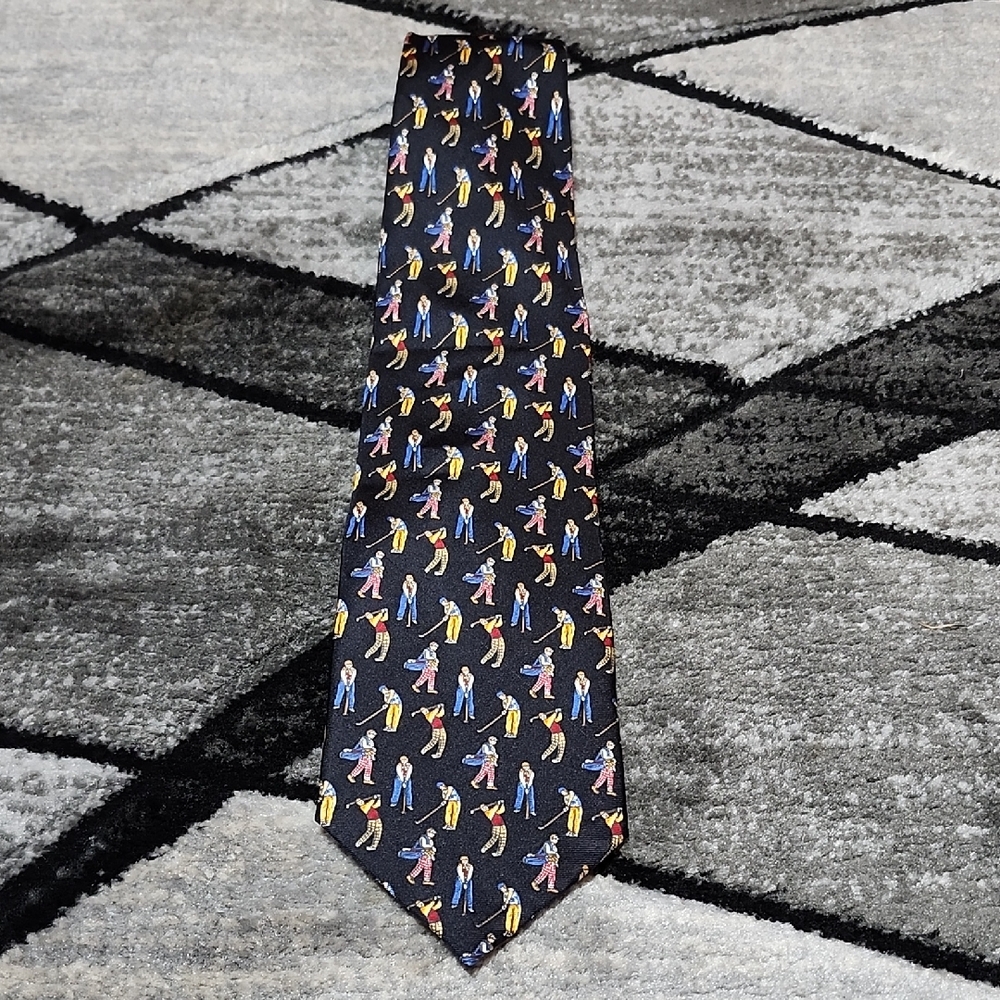 VINTAGE UMBERTO BOSSI ROMA MILANO GOLF THEMED SILK NECK TIE